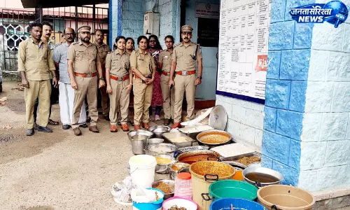 अडूर के होटलों में स्वास्थ्य विभाग की छापेमारी, 50 किलो एक्सपायर्ड मछली जब्त