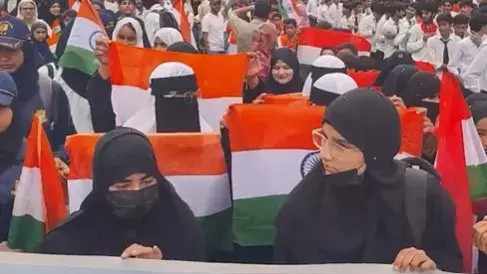 जम्मू-कश्मीर में तिरंगा यात्राओं की धूम, हज़ारों लोगों की भागीदारी