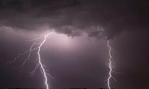 Odisha: बिजली गिरने से तीन लोगों की मौत, पांच घायल