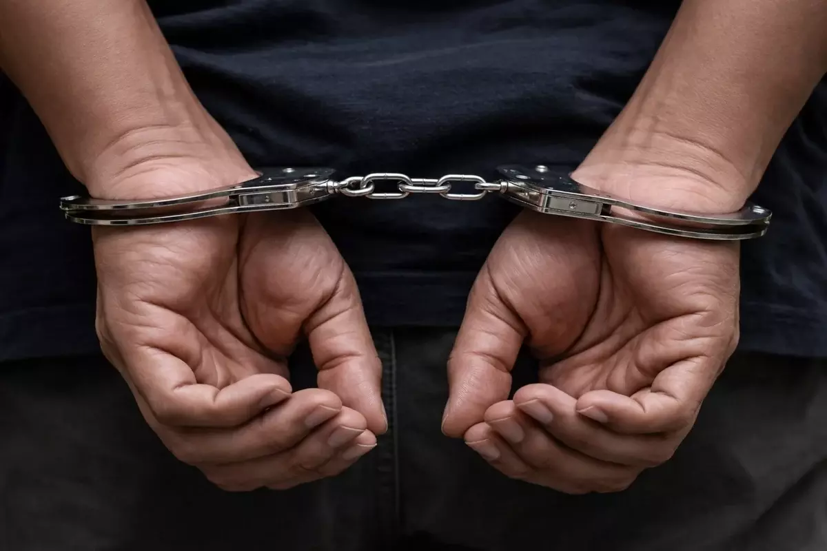 Kolkata: ISI से जुड़े होने के शक में दो पकड़े गए, हाबरा में पाकिस्तानी नागरिक भी गिरफ्तार Kolkata: ISI से जुड़े होने के शक में दो पकड़े गए, हाबरा में पाकिस्तानी नागरिक भी गिरफ्तार