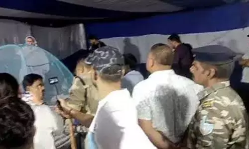 Ranchi: जयपाल सिंह स्टेडियम में आधी रात पहुंचे अधिकारी, भाजपा ने मांगा जवाब Ranchi: जयपाल सिंह स्टेडियम में आधी रात पहुंचे अधिकारी, भाजपा ने मांगा जवाब