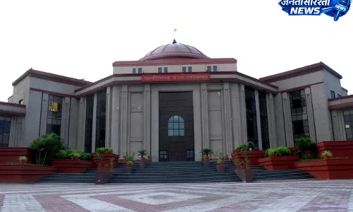 NEET छात्रा की OMR गड़बड़ी की याचिका खारिज NEET छात्रा की OMR गड़बड़ी की याचिका खारिज