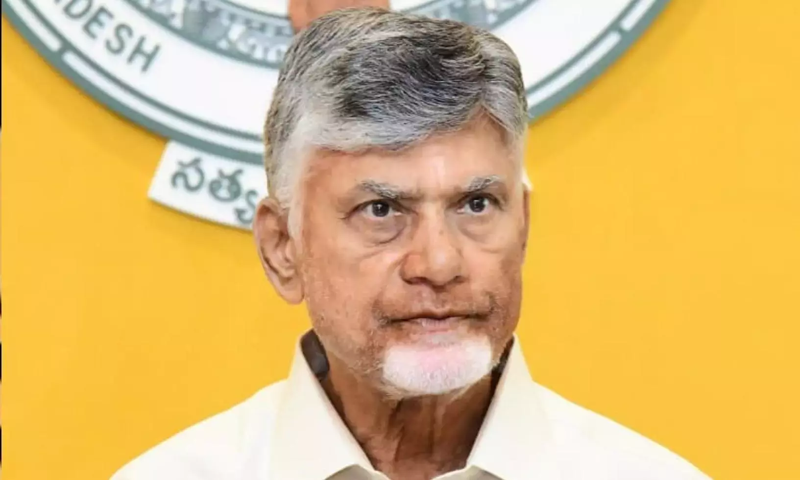 Naidu ने अंतर्राष्ट्रीय युवा दिवस पर युवाओं को बधाई दी, उन्हें आंध्र की ऊर्जा बताया
