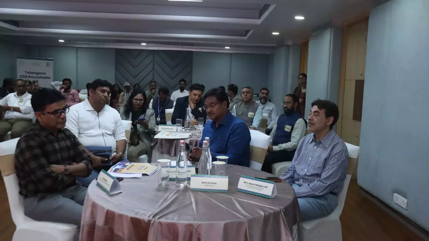 Telangana: हैदराबाद झीलों को पुनर्जीवित करने के लिए सीएसआर फंड की मांग की गई Telangana: हैदराबाद झीलों को पुनर्जीवित करने के लिए सीएसआर फंड की मांग की गई