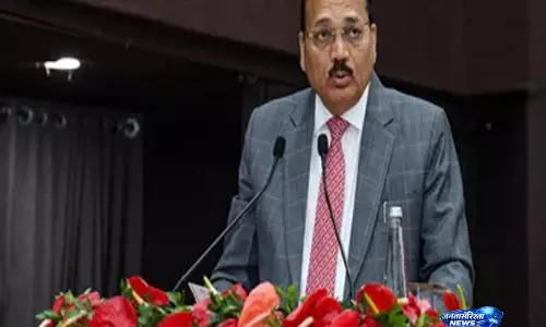 जजों की अर्जियों पर CJI सूर्यकांत नाराज बोले न्यायिक काम पर दें ध्यान जजों की अर्जियों पर CJI सूर्यकांत नाराज बोले न्यायिक काम पर दें ध्यान