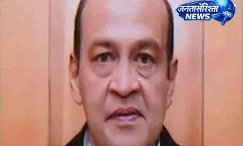 हाउस पैनल की जांच: घर पर मिले कैश पर चुप्पी साध गए यशवंत वर्मा हाउस पैनल की जांच: घर पर मिले कैश पर चुप्पी साध गए यशवंत वर्मा