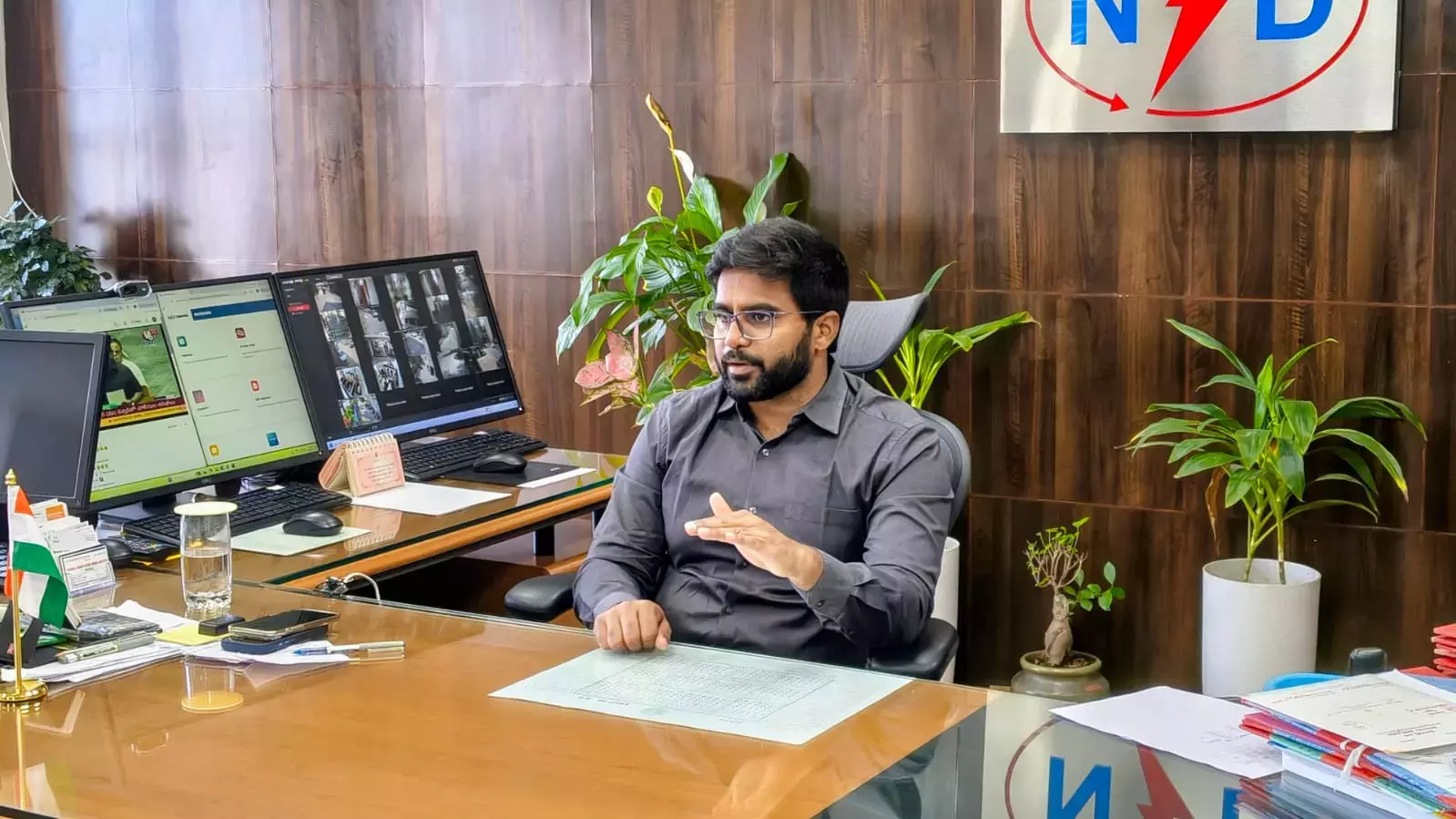 TGNPDCL ने वोल्टेज में सुधार, घाटे को कम करने के लिए कदम उठाए TGNPDCL ने वोल्टेज में सुधार, घाटे को कम करने के लिए कदम उठाए