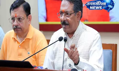 कॉर्पोरेट लीडरशिप में लैंगिक अंतर: 500 बड़ी कंपनियों में केवल 9 महिला CEO कॉर्पोरेट लीडरशिप में लैंगिक अंतर: 500 बड़ी कंपनियों में केवल 9 महिला CEO