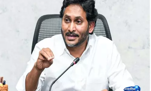YS जगन मोहन रेड्डी ने पार्टी विधायकों से सरकार की नाकामियों को उजागर करने को कहा YS जगन मोहन रेड्डी ने पार्टी विधायकों से सरकार की नाकामियों को उजागर करने को कहा
