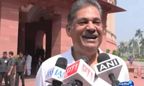 छात्र आंदोलन पर कीर्ति आजाद ने केंद्र को घेरा छात्र आंदोलन पर कीर्ति आजाद ने केंद्र को घेरा