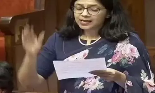 बैन के बावजूद कैसे बिक रही ई सिगरेट स्वाति मालीवाल ने उठाए सवाल बैन के बावजूद कैसे बिक रही ई सिगरेट स्वाति मालीवाल ने उठाए सवाल