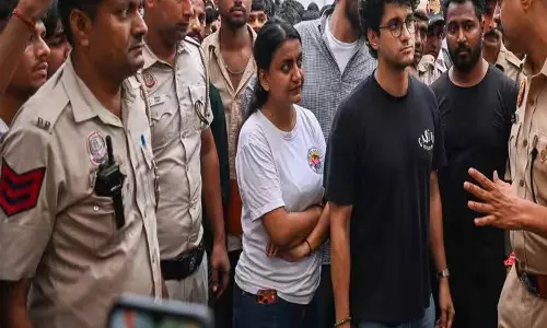 मैं डरने वाला नहीं पुलिस कार्रवाई पर भड़के CJP प्रवक्ता सौरभ दास मैं डरने वाला नहीं पुलिस कार्रवाई पर भड़के CJP प्रवक्ता सौरभ दास