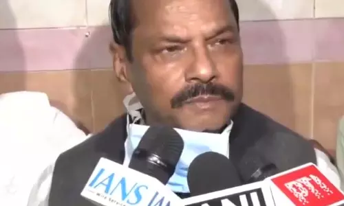 छात्रों पर लाठीचार्ज से भड़के रघुबर दास, जांच की मांग छात्रों पर लाठीचार्ज से भड़के रघुबर दास, जांच की मांग