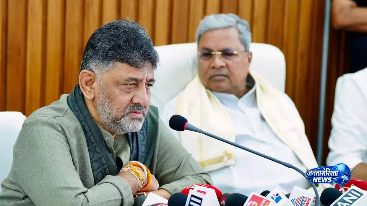 विधानसभा सत्र की रणनीति पर मुख्यमंत्री आज मंत्रियों और विधायकों के साथ करेंगे बैठक विधानसभा सत्र की रणनीति पर मुख्यमंत्री आज मंत्रियों और विधायकों के साथ करेंगे बैठक