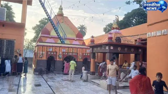 ढाढ़र नदी के तट पर आस्था का केंद्र संडेश्वर धाम, सावन में उमड़ते हैं श्रद्धालु ढाढ़र नदी के तट पर आस्था का केंद्र संडेश्वर धाम, सावन में उमड़ते हैं श्रद्धालु