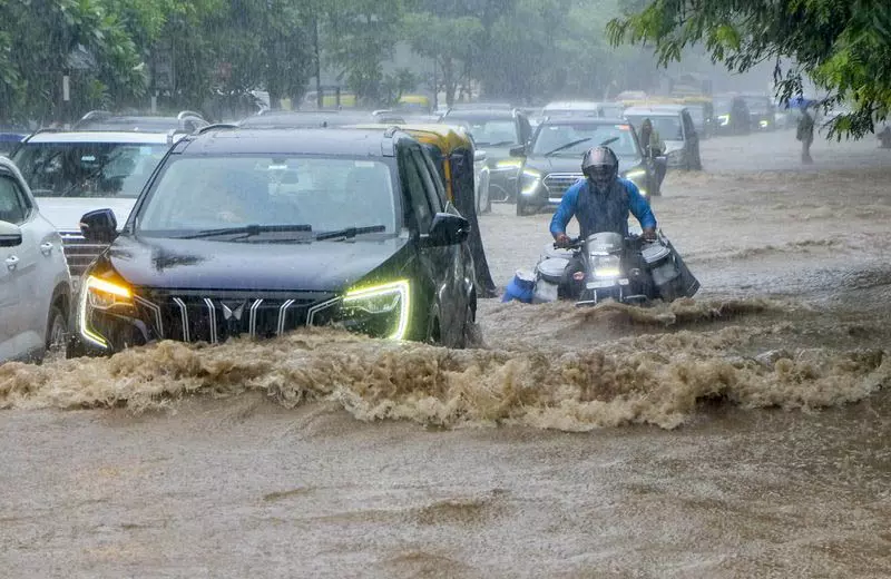 मानसून ने Gurugram के ड्रेनेज सिस्टम की पोल खोली मानसून ने Gurugram के ड्रेनेज सिस्टम की पोल खोली