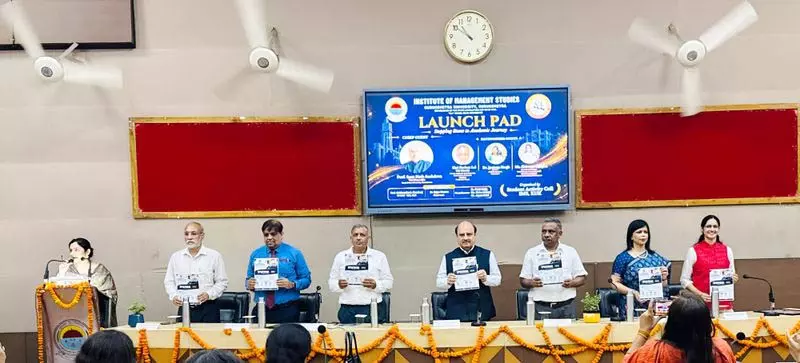Kurukshetra VC ने छात्रों को स्किल डेवलपमेंट पर जोर दिया Kurukshetra VC ने छात्रों को स्किल डेवलपमेंट पर जोर दिया