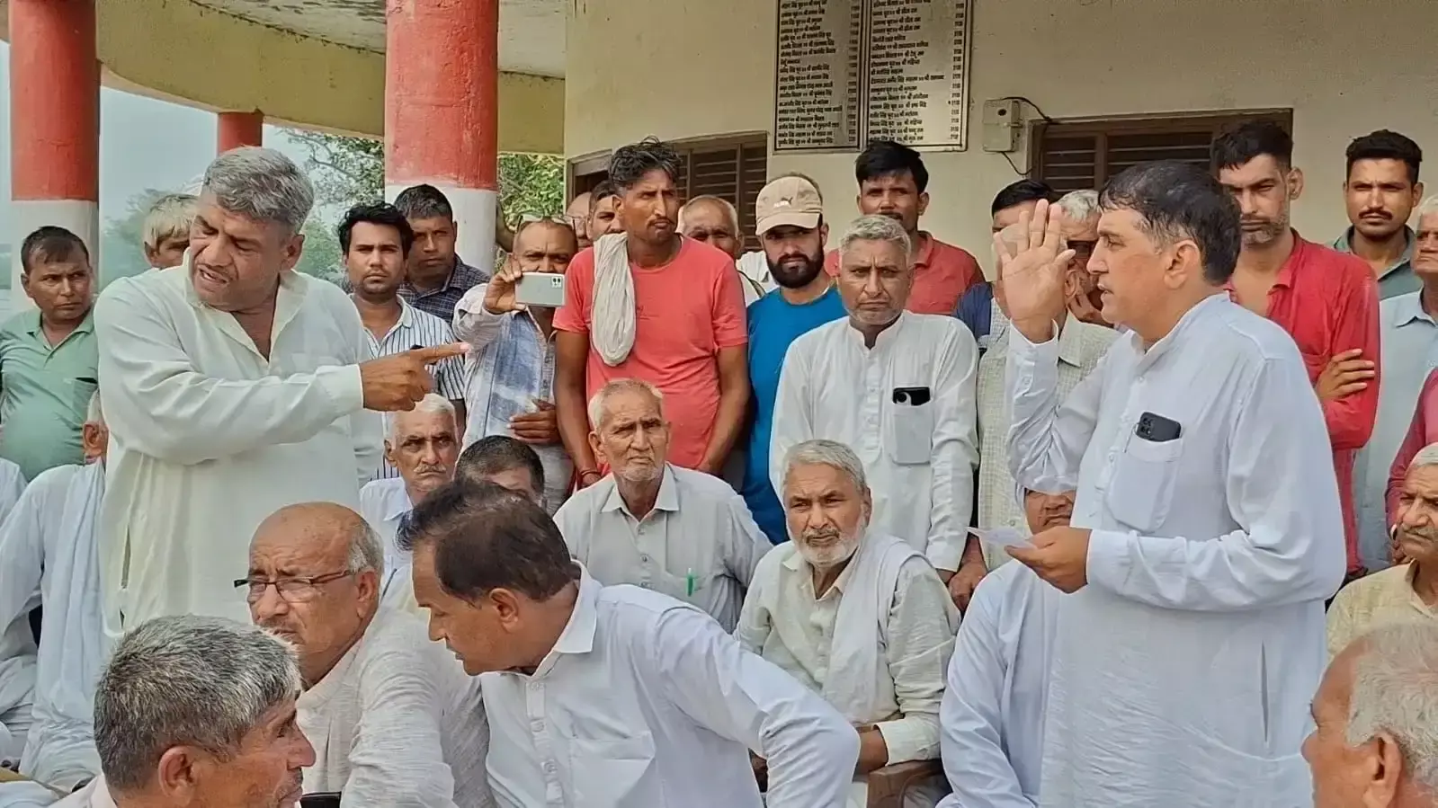 Rohtak: मुस्कान आत्महत्या मामले में सर्वखाप ने शीलू पहलवान के परिवार को किया माफ Rohtak: मुस्कान आत्महत्या मामले में सर्वखाप ने शीलू पहलवान के परिवार को किया माफ