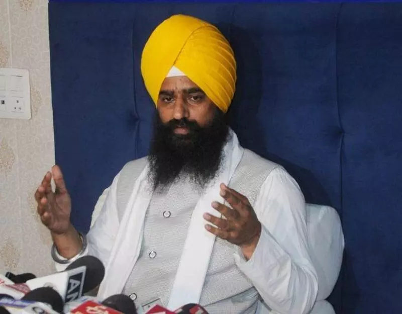 Amritsar गुरबानी प्रसारण पर SGPC का नियंत्रण Amritsar गुरबानी प्रसारण पर SGPC का नियंत्रण