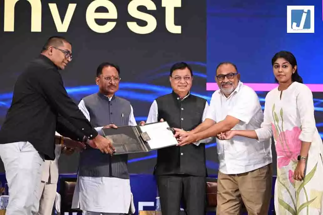 विशेष लेख: विजन 2047 की ओर बढ़ता छत्तीसगढ़, उद्योगों से आत्मनिर्भर और समृद्ध भविष्य की नई पहल विशेष लेख: विजन 2047 की ओर बढ़ता छत्तीसगढ़, उद्योगों से आत्मनिर्भर और समृद्ध भविष्य की नई पहल
