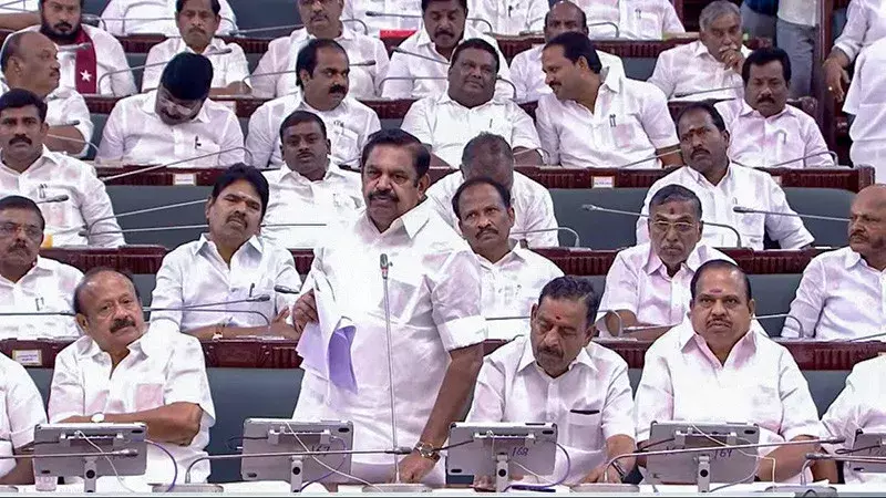 CM विजय के परिसीमन प्रस्ताव पर AIADMK और BJP का हमला, रखी अपनी शर्त CM विजय के परिसीमन प्रस्ताव पर AIADMK और BJP का हमला, रखी अपनी शर्त