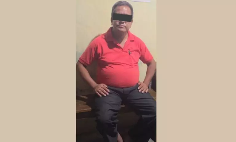 Manipur: एडिटेड फोटो वायरल करने का आरोप, एक शख्स पुलिस हिरासत में Manipur: एडिटेड फोटो वायरल करने का आरोप, एक शख्स पुलिस हिरासत में