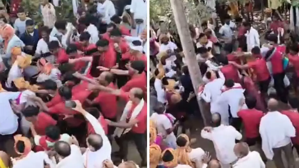 जलाभिषेक की बारी को लेकर भिड़े डाक कांवड़ियों के दो गुट, मुरैना के मंदिर में हुआ विवाद जलाभिषेक की बारी को लेकर भिड़े डाक कांवड़ियों के दो गुट, मुरैना के मंदिर में हुआ विवाद
