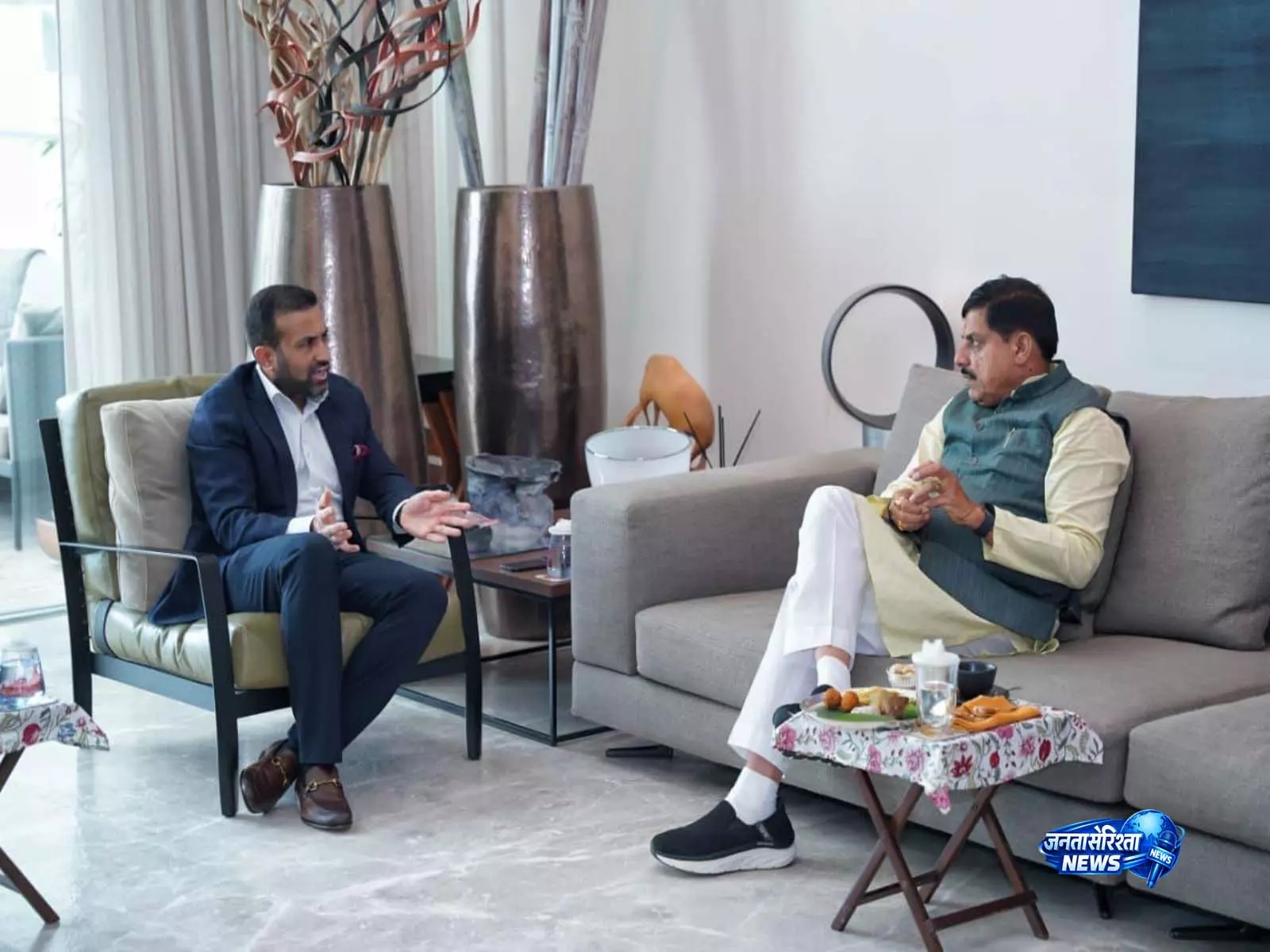 CM मोहन यादव ने अहमदाबाद में अरविंद ग्रुप के मालिक से मुलाकात की और MP में निवेश की योजनाओं पर चर्चा की CM मोहन यादव ने अहमदाबाद में अरविंद ग्रुप के मालिक से मुलाकात की और MP में निवेश की योजनाओं पर चर्चा की