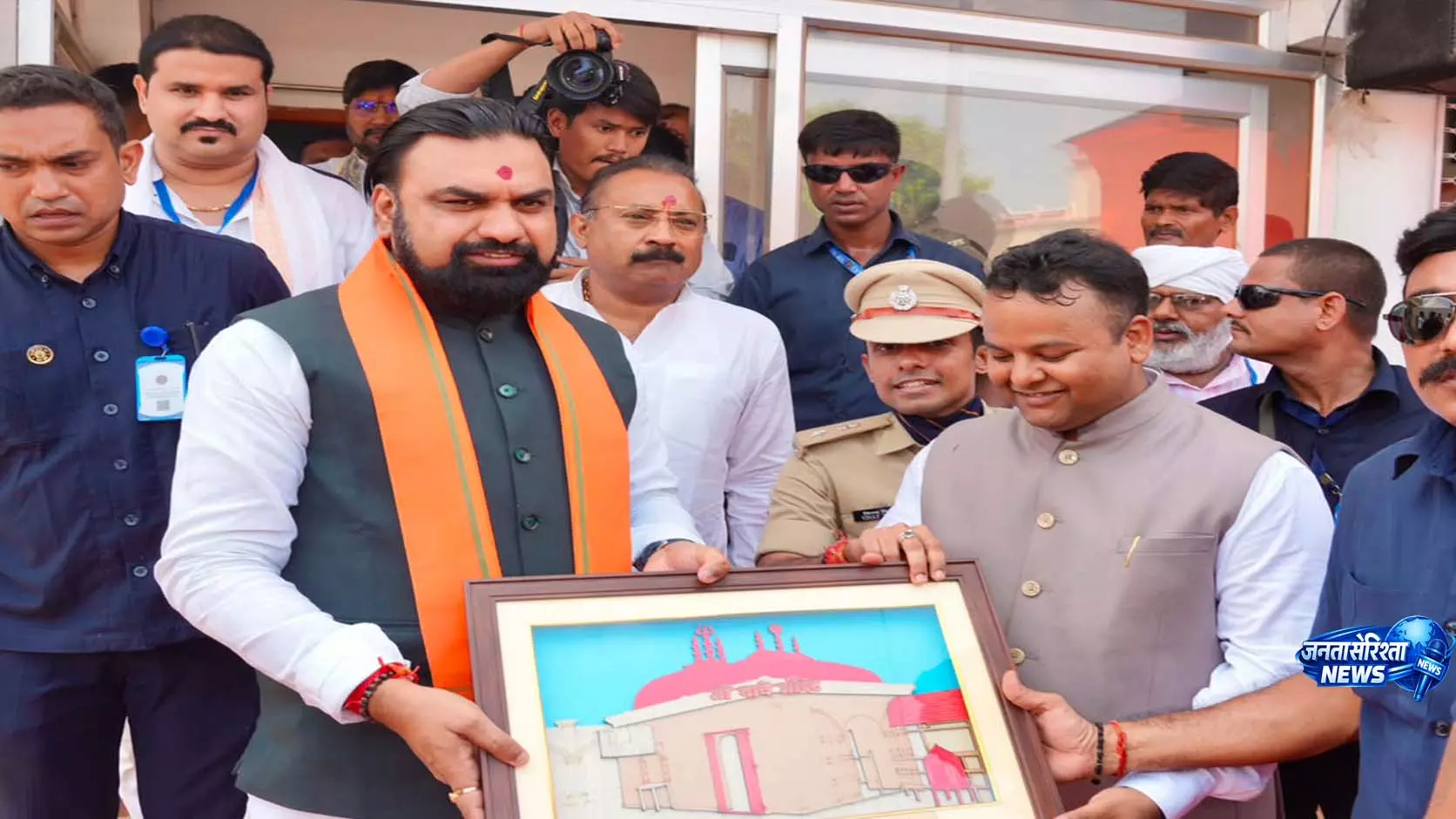 CM सम्राट चौधरी ने मांगा बिहार की खुशहाली का आशीर्वाद CM सम्राट चौधरी ने मांगा बिहार की खुशहाली का आशीर्वाद