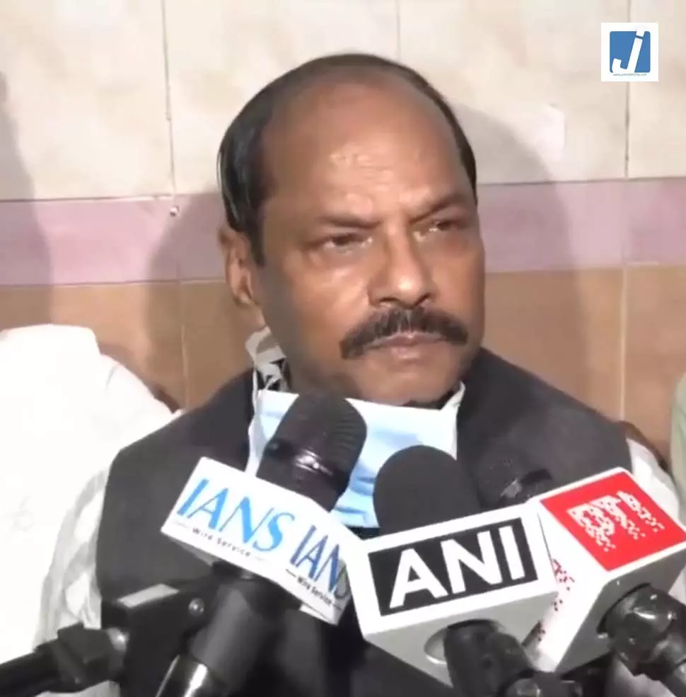 छात्रों पर लाठीचार्ज से भड़के रघुबर दास, जांच की मांग छात्रों पर लाठीचार्ज से भड़के रघुबर दास, जांच की मांग