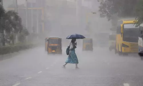 तमिलनाडु में 17 अगस्त तक भारी बारिश की चेतावनी, लोगों को घर में रहने की सलाह तमिलनाडु में 17 अगस्त तक भारी बारिश की चेतावनी, लोगों को घर में रहने की सलाह