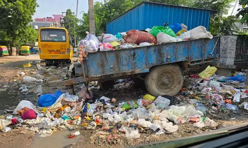 मानसून आते ही गंदगी में डूबा Gurugram मानसून आते ही गंदगी में डूबा Gurugram