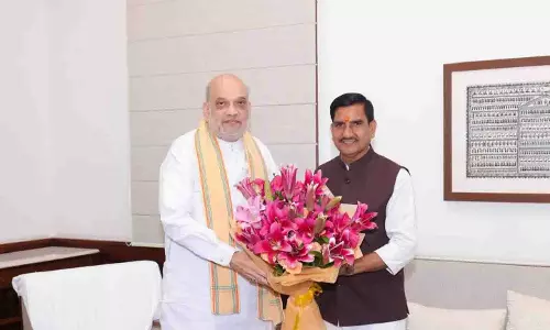 गृह मंत्री अमित शाह से मिले केंद्रीय राज्यमंत्री तोखन साहू, जानें क्या हुई बात गृह मंत्री अमित शाह से मिले केंद्रीय राज्यमंत्री तोखन साहू, जानें क्या हुई बात