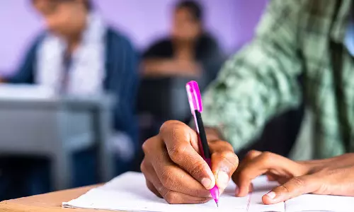 73% छात्र हायर सेकेंडरी से पहले छोड़ रहे पढ़ाई, संसदीय समिति ने शिक्षा व्यवस्था पर जताई चिंता