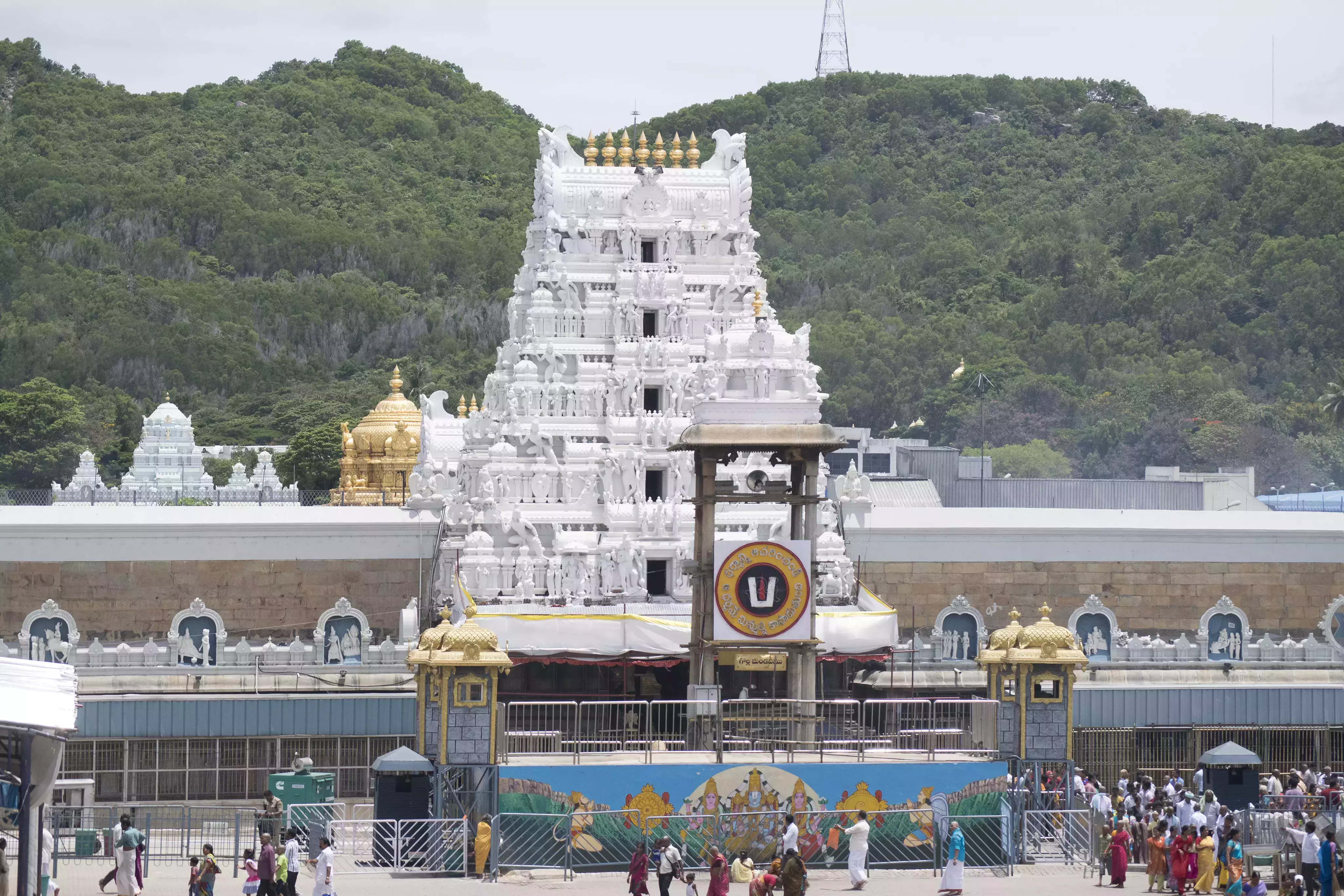 आंध्र प्रदेश के दूसरे मंदिरों के उलट, TTD ने बारिश के देवता को खुश करने के लिए अभी तक वरुण यज्ञ नहीं किया