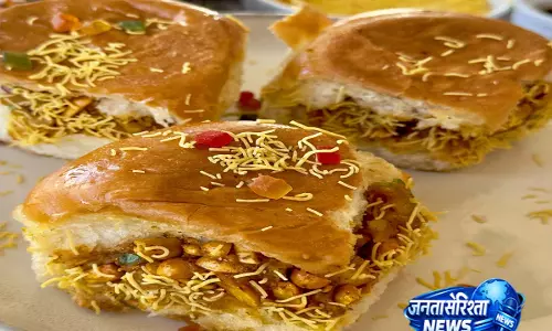 मेहमानों के लिए बनाएं मसालेदार दाबेली मेहमानों के लिए बनाएं मसालेदार दाबेली