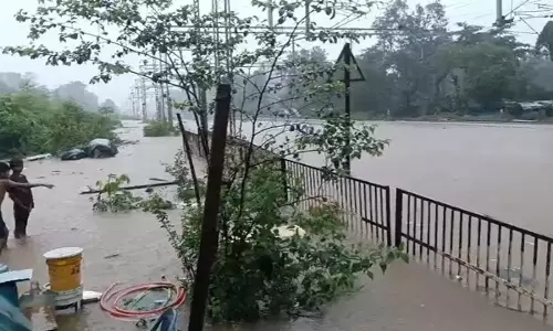 राउरकेला में भारी बारिश से जनजीवन प्रभावित, रेलवे स्टेशन समेत कई इलाके जलमग्न राउरकेला में भारी बारिश से जनजीवन प्रभावित, रेलवे स्टेशन समेत कई इलाके जलमग्न