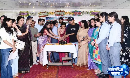 धर्मशाला कॉलेज में छात्रों को लाइब्रेरी की जानकारी दी गई धर्मशाला कॉलेज में छात्रों को लाइब्रेरी की जानकारी दी गई