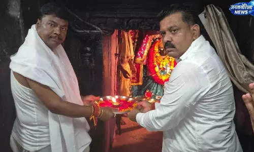 तिरंगा यात्रा के दूसरे दिवस माँ दंतेश्वरी की पूजा-अर्चना कर उप मुख्यमंत्री एवं वन मंत्री ने किया यात्रा का शुभारंभ