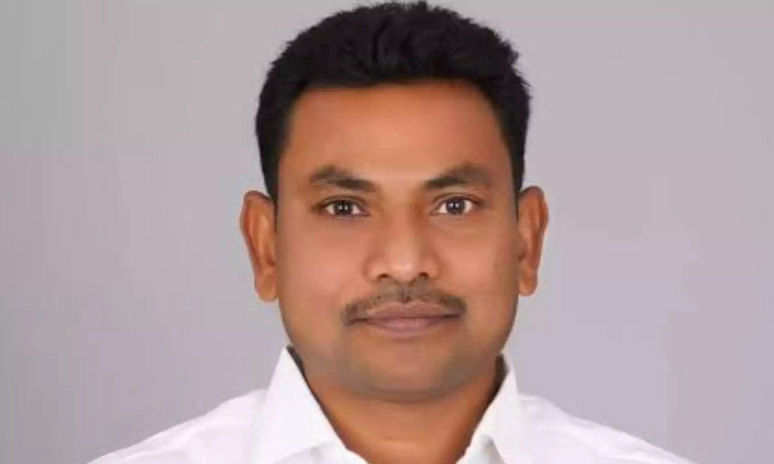 Telangana: यौन उत्पीड़न मामले में पूर्व बीआरएस विधायक गिरफ्तार Telangana: यौन उत्पीड़न मामले में पूर्व बीआरएस विधायक गिरफ्तार