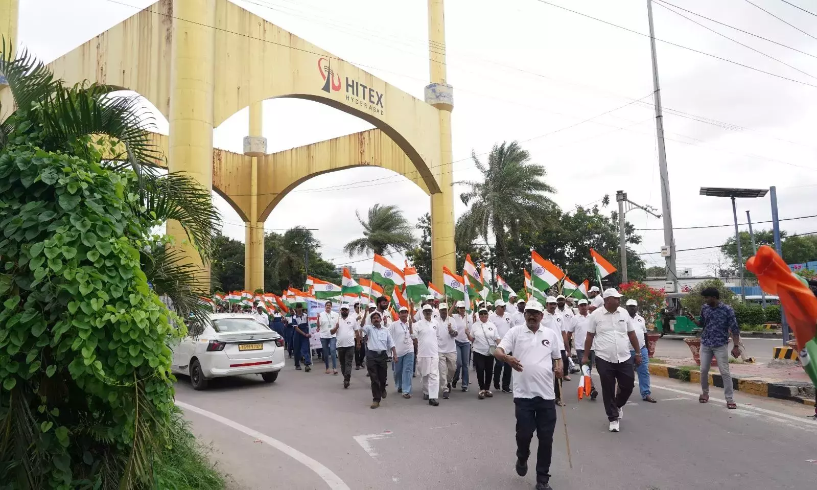 Telangana: CCRT तिरंगा रैली को हाईटेक सिटी ले गया Telangana: CCRT तिरंगा रैली को हाईटेक सिटी ले गया