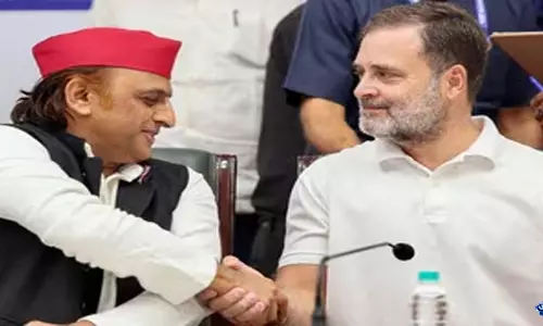लोकसभा और राज्यसभा में विपक्ष का अलग अलग रुख लोकसभा और राज्यसभा में विपक्ष का अलग अलग रुख