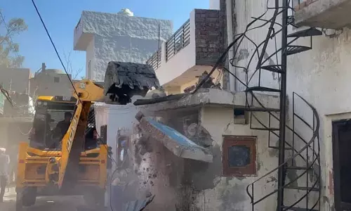 कैथल में अवैध कॉलोनियों पर कार्रवाई, पांच एकड़ जमीन पर बनी सड़कें और डीपीसी ध्वस्त कैथल में अवैध कॉलोनियों पर कार्रवाई, पांच एकड़ जमीन पर बनी सड़कें और डीपीसी ध्वस्त