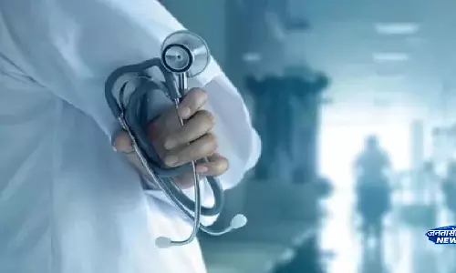 गलत इलाज से मौत का आरोप तीन डॉक्टरों पर कार्रवाई