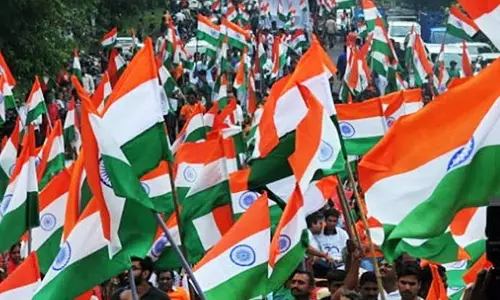 Jammu: तिरंगा रैली में गूंजे देशभक्ति के नारे, भाजपा ओबीसी मोर्चा ने दिया एकता का संदेश Jammu: तिरंगा रैली में गूंजे देशभक्ति के नारे, भाजपा ओबीसी मोर्चा ने दिया एकता का संदेश