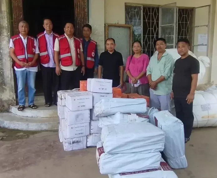 IRCS Mkg ने तुली के परिवारों को बाढ़ राहत पहुंचाई IRCS Mkg ने तुली के परिवारों को बाढ़ राहत पहुंचाई