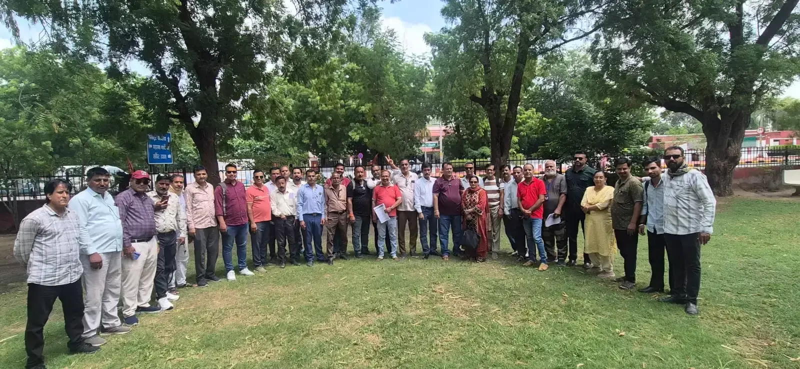 Bikaner: बीकानेर में पत्रकारों ने उठाई भूखंड आवंटन की मांग, बैठक में बनी रणनीति Bikaner: बीकानेर में पत्रकारों ने उठाई भूखंड आवंटन की मांग, बैठक में बनी रणनीति