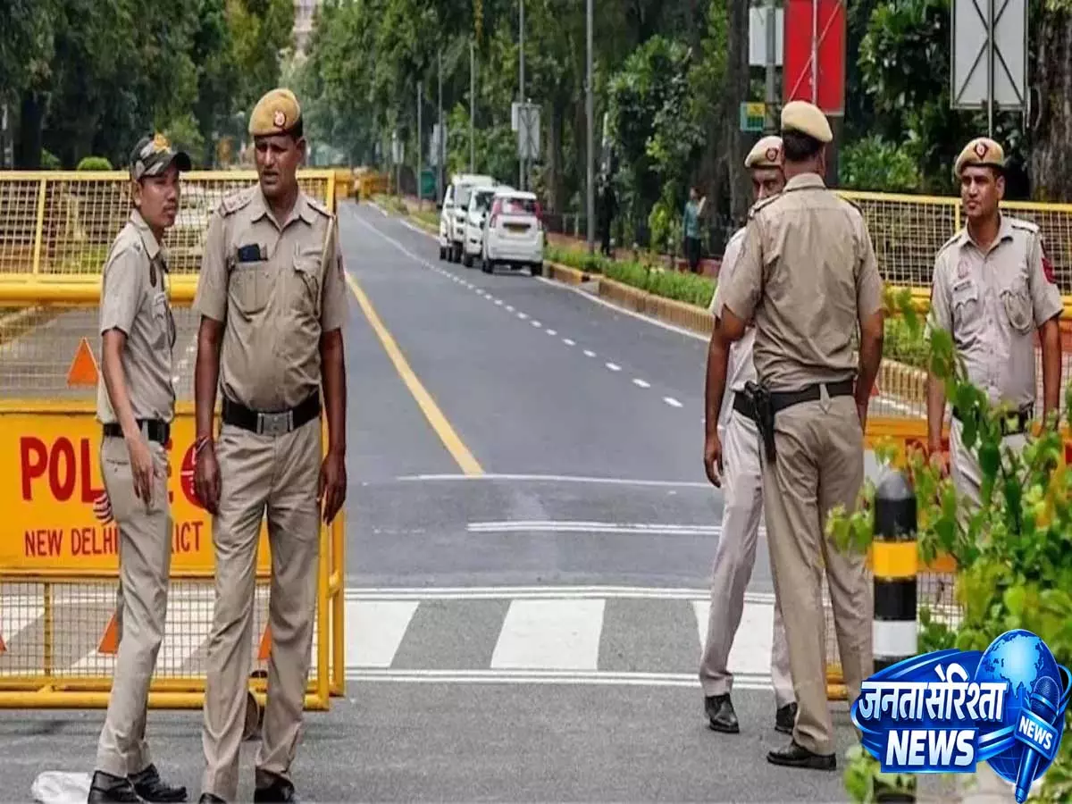 19 मोस्ट वांटेड आतंकियों के पोस्टर जारी स्वतंत्रता दिवस से पहले दिल्ली में कड़ी सुरक्षा 19 मोस्ट वांटेड आतंकियों के पोस्टर जारी स्वतंत्रता दिवस से पहले दिल्ली में कड़ी सुरक्षा