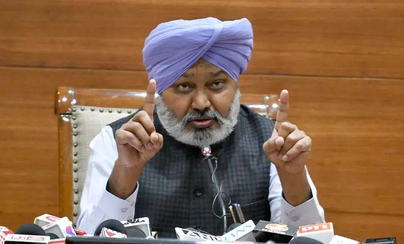 ED-CBI को लेकर पंजाब सरकार और केंद्र में फिर बढ़ा विवाद ED-CBI को लेकर पंजाब सरकार और केंद्र में फिर बढ़ा विवाद