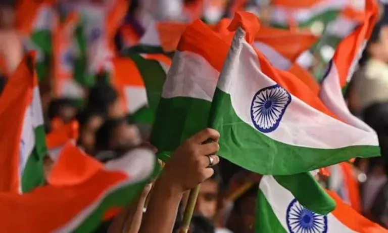 वंदे मातरम अनिवार्यता: NSF और AKM ने स्कूलों से की दूर रहने की अपील वंदे मातरम अनिवार्यता: NSF और AKM ने स्कूलों से की दूर रहने की अपील